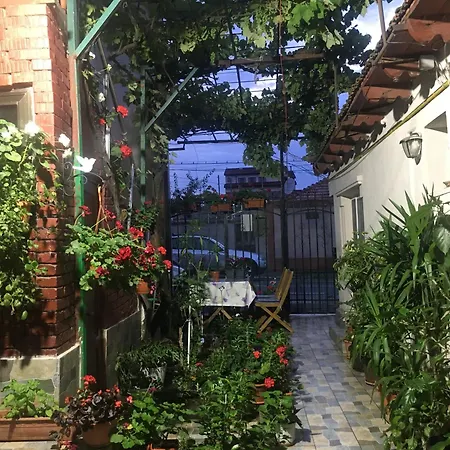 게스트하우스 La Mare 3*